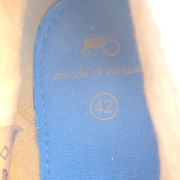 Moods of Norway Sneakers (high tops) - Picture 4 of 5